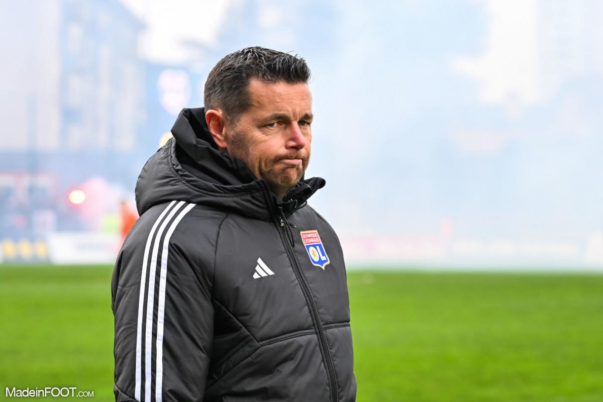 Lire la suite à propos de l’article L’OL se sépare de Pierre Sage : « John Textor tourne la page et cherche un renouveau »