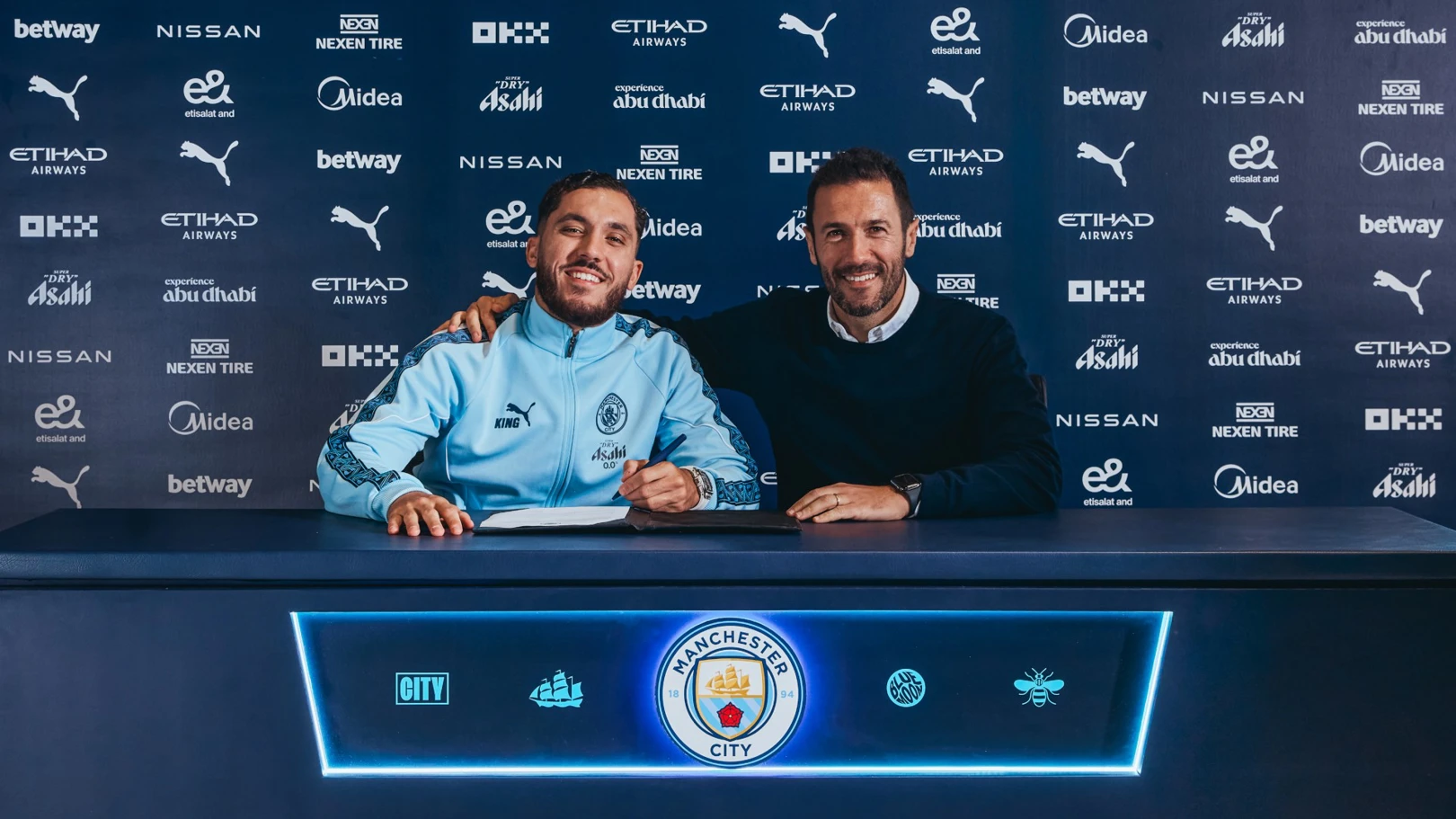 Lire la suite à propos de l’article De Lyon à Manchester : Rayan Cherki serait il en route vers les sommets ?